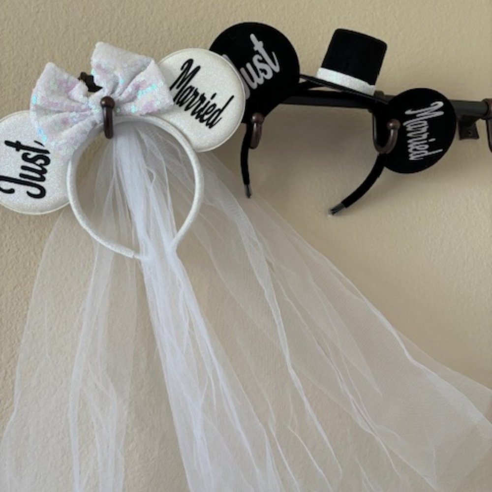 Bride and Groom 'Just Married" Mouse Ears Set